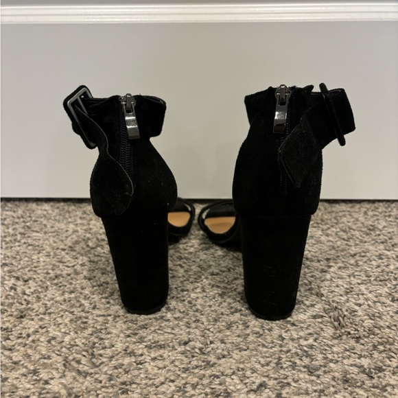 Black Heels with Buckle Strap - Picture 3 of 4